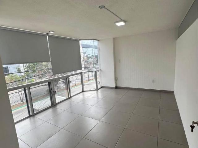 Oficina cerca de Plaza Tangamana