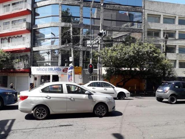 OFICINA COMERCIAL EN VENTA, AV. COL. DEL VALLE 4