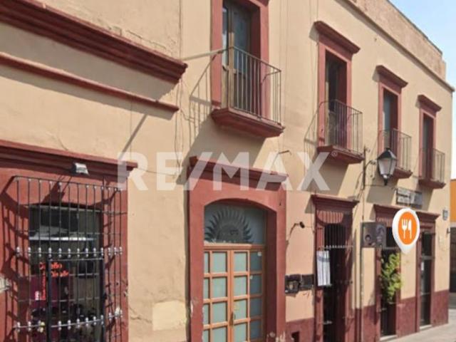 OFICINA COMERCIAL EN EL CENTRO EN RENTA