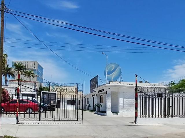 Oficina comercial en renta en colonia Country club