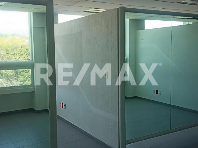 Oficina Corporativa en Renta en Plaza DD1000 | 357 m2 sobre Av. Domingo Diez