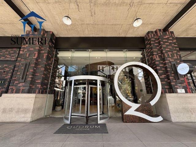 Oficina de lujo en renta en Torre Qu?rum D1 con vista