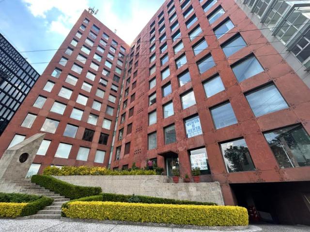 Oficina Ejecutiva en Renta en Torre Axis