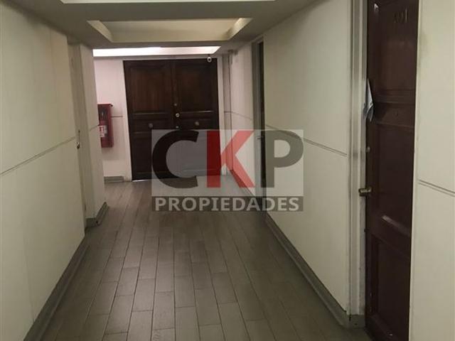 Oficina en Arriendo en Morandé Huérfanos