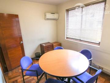 Oficina en Arriendo en OFICINA AMOBLADA CERCANA A METRO Y DE SERVICIOS PRINCIPALES
