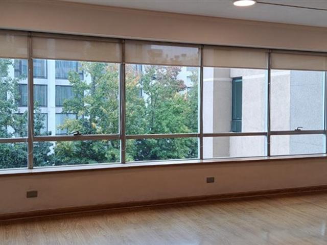 Oficina en Arriendo en Av. La Dehesa 1200