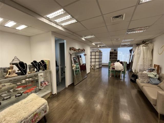 Oficina en Arriendo en Av. Providencia 1650