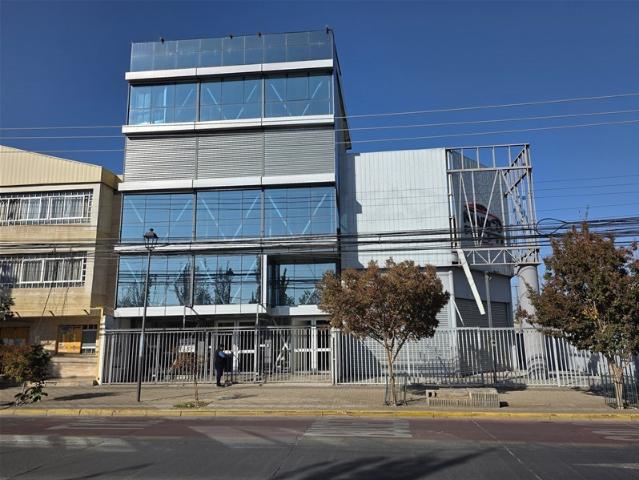 Oficina en Arriendo en Avenida Bernardo OHiggins con Alcazar