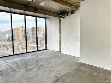 Oficina en Arriendo en A pasos de la futura nueva Línea 7 del Metro, buena conectividad
