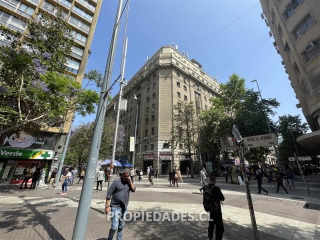 Oficina en Arriendo en Ahumada / Huérfanos