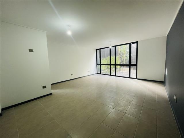 Oficina en Arriendo en Calle Arturo Prat 1760. Santiago