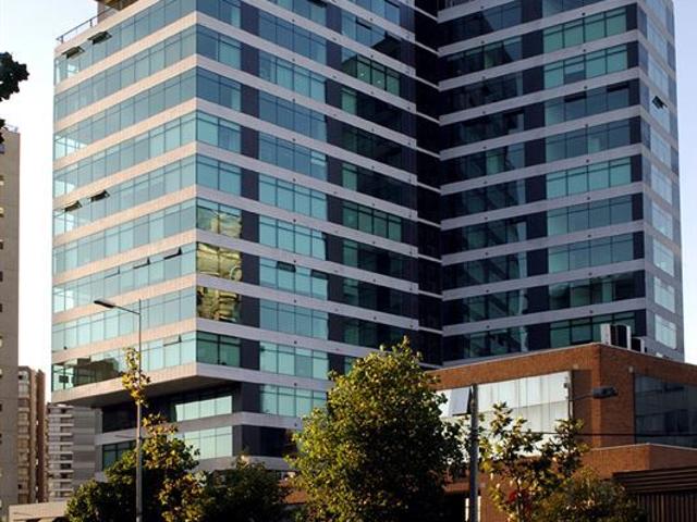 Oficina en Arriendo en Excelente Oficina Metro Manquehue