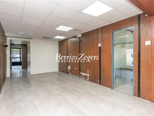 Oficina en Arriendo en EL GOLF EL BOSQUE