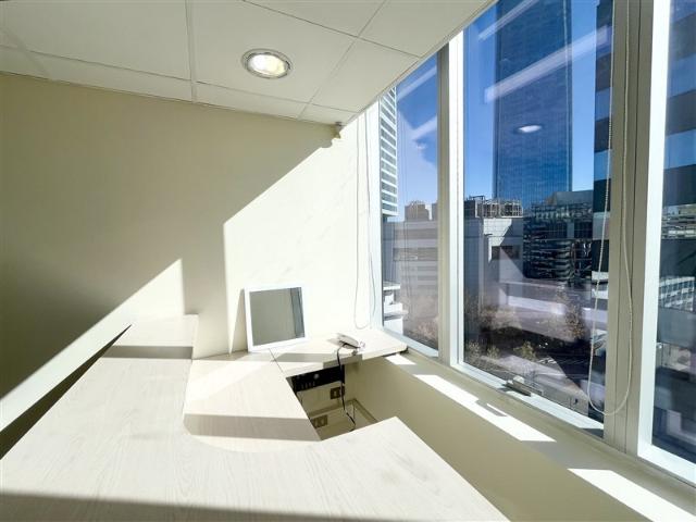 Oficina en Arriendo en Holanda / Providencia