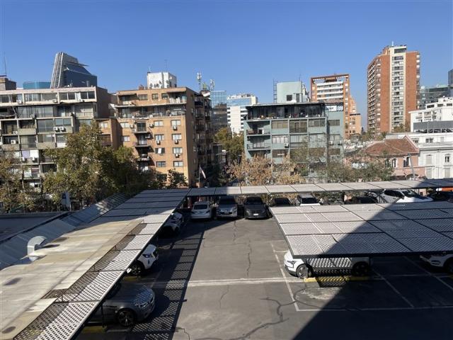 Oficina en Arriendo en Las Urbinas/Providencia