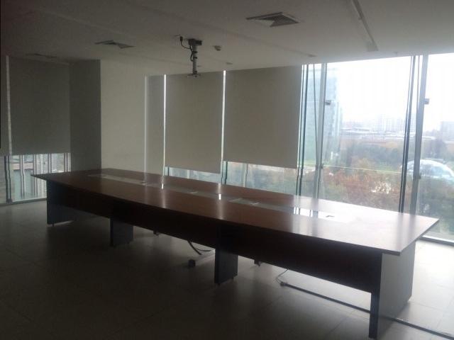 Oficina en Arriendo en Rosario Norte con Cerro El Plomo