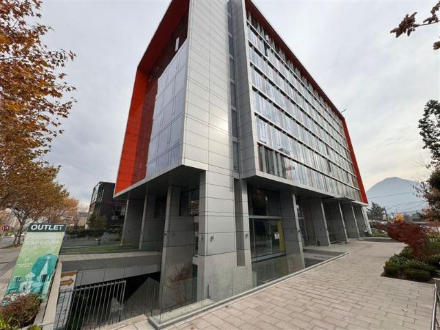 Oficina en Arriendo en Se vende oficina, 2 privados 1 baño