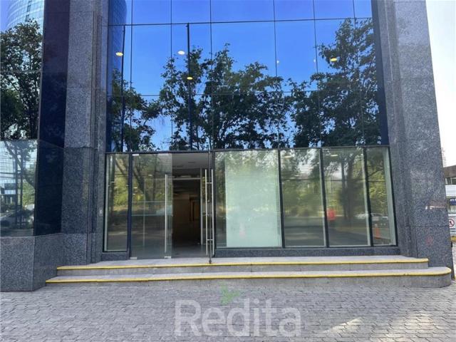 Oficina en Arriendo en Sector Sanhattan