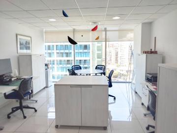 Oficina en Las Condes. Lista para ocupar