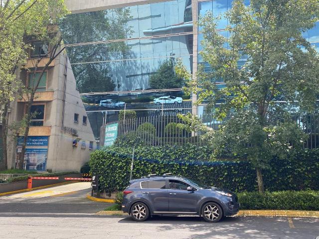 Oficina en Lomas de Santa Fe