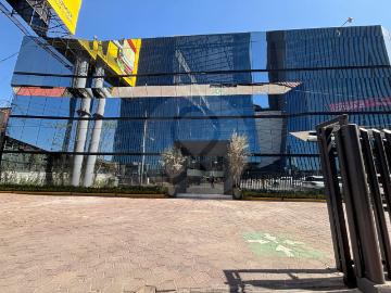 Oficina en Planta Baja, renta en Rio San juaquin Estrena