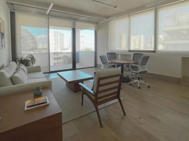 Oficina en Renta, 47 m2, AMUEBLADA, Port Marina, Puerto Canc?n