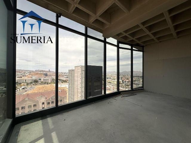 Oficina en renta de 114m2 ubicada en Torre Azenzo