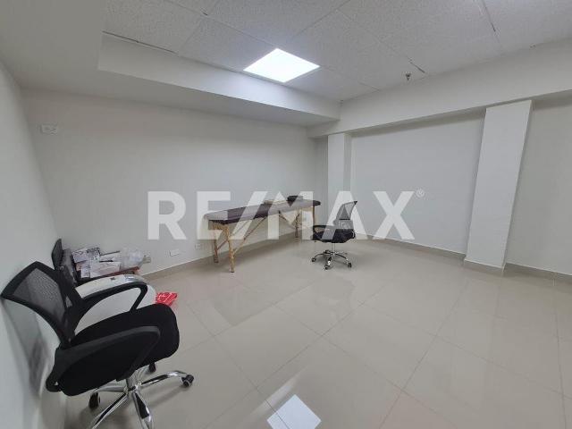 Oficina en Renta de 135.81 m2, en Blvd. Agua Caliente, Tijuana