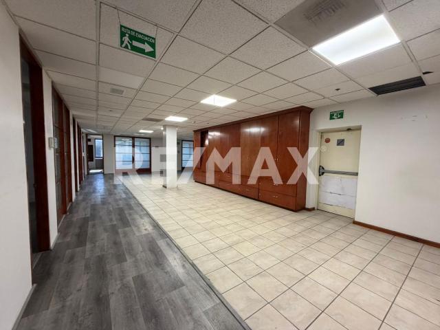 OFICINA EN RENTA DE 786 M2, EN LAS TORRES, BLVD. AGUA CALIENTE, TIJUANA