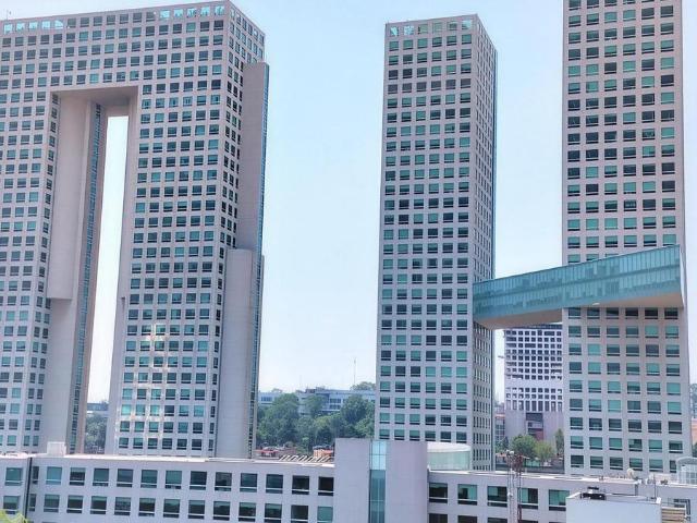 OFICINA EN RENTA EN ARCOS BOSQUES