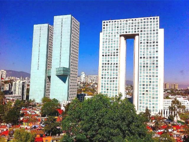 Oficina en Renta en Arcos Bosques CDMX 100 m2 hasta para 30 Personas !