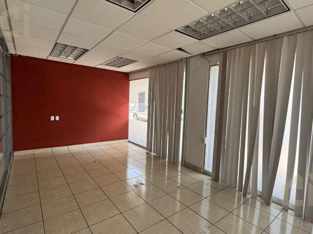 LOCAL EN RENTA EN CALZ. SIM?N BOL?VAR, VERACRUZ, CON 6 PRIVADOS Y SALA DE JUNTAS