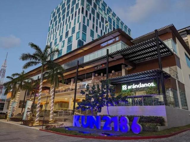 OFICINA EN RENTA EN CANCUN KUN BONAMPAK 126.83M2