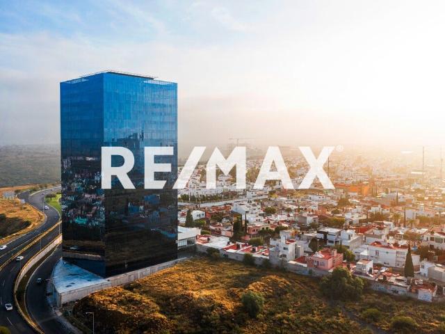 OFICINA EN RENTA EN CORPORATIVO TITANIUM