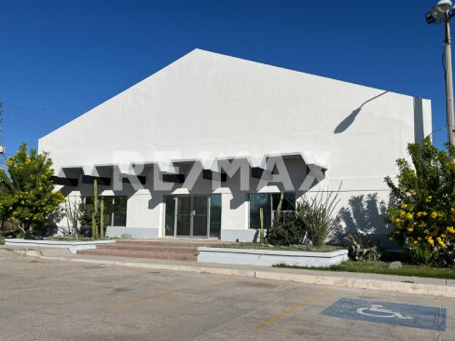 Oficina en renta en parque industrial Puerta del Sol al norte de Hermosillo, Sonora
