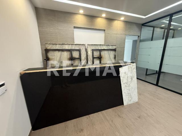 Oficina en renta en Periférico Boulevard Manuel Ávila Camacho en Colonia Lomas de Chapultepec