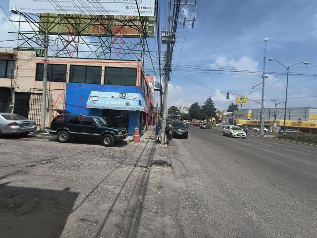 Oficina en Renta En Toluca, salida a Zinacantepec