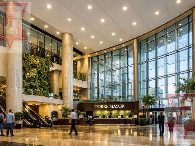 Oficina en Renta en Torre Mayor CDMX Amueblada, hasta para 7 Personas !