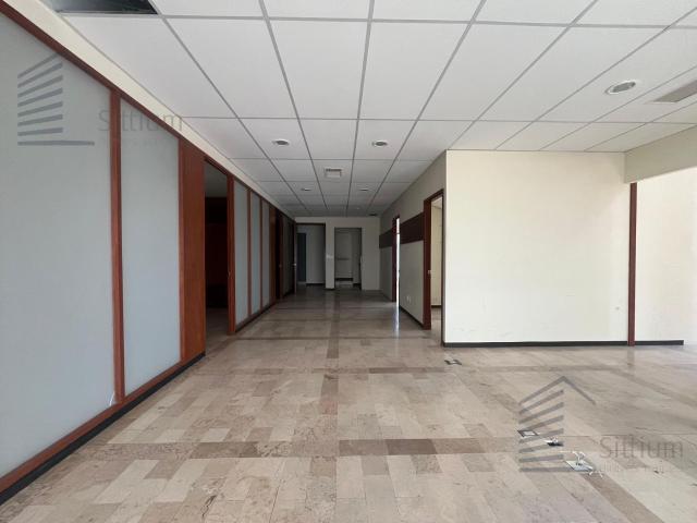 Oficina en Renta Paseo de la Reforma 174.09m2 Piso 2