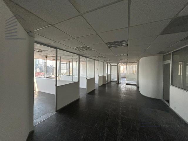 Oficina en Renta Piso 13 244 m2