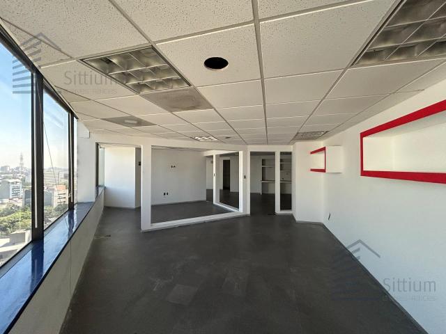 Oficina en Renta Piso 13 246 m2