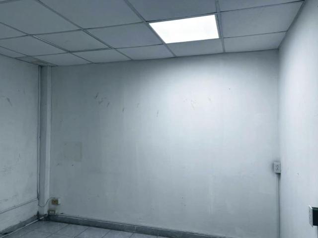 OFICINA EN RENTA SUPERFICIE CONSTRUCCI?N 12 m2 / ZONA TABASCO 2000