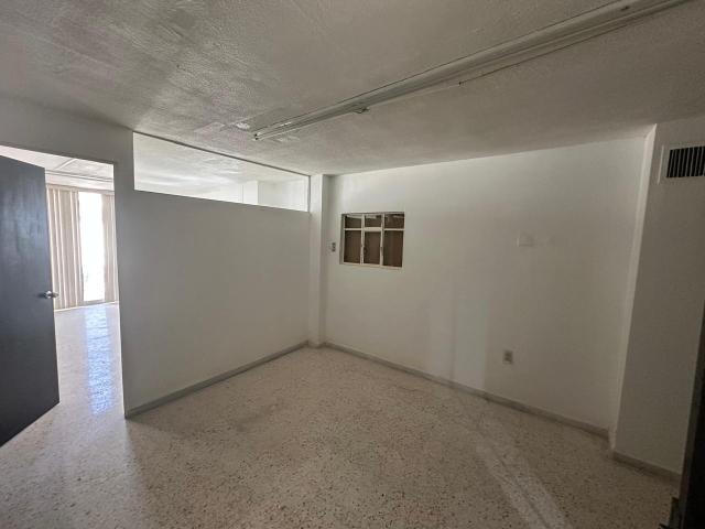 Oficina en Renta Zona Centro, sobre Blvd. L?pez Mateos