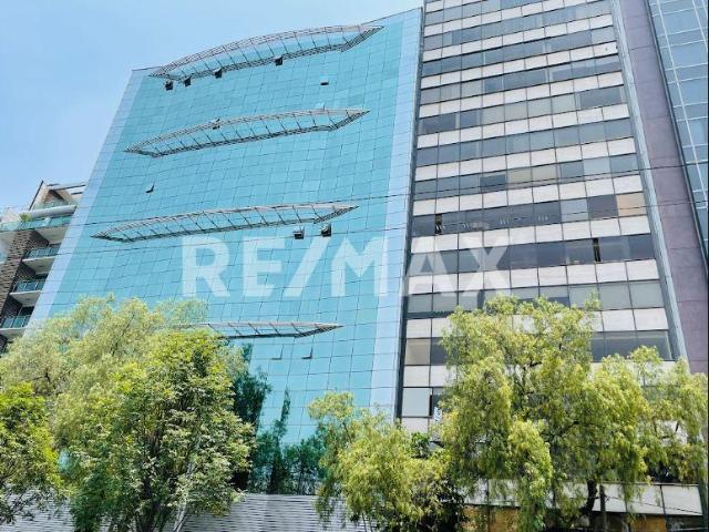OFICINA en RENTA 400 mts. en Calz. Gral, M. Escobedo en Col. ANZURES 1er PISO