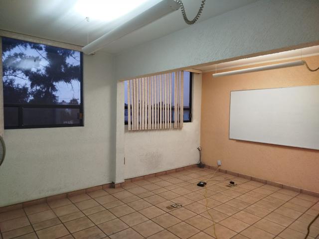 OFICINA EN RENTA