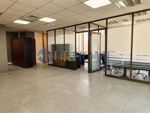 Oficina en Venta en Av Libertad 269