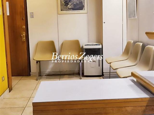 Oficina en Venta en Arlegui esquina Villanelo
