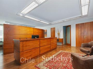 Oficina en Venta en Entre Av. Andrés Bello y Metro Pedro de Valdivia