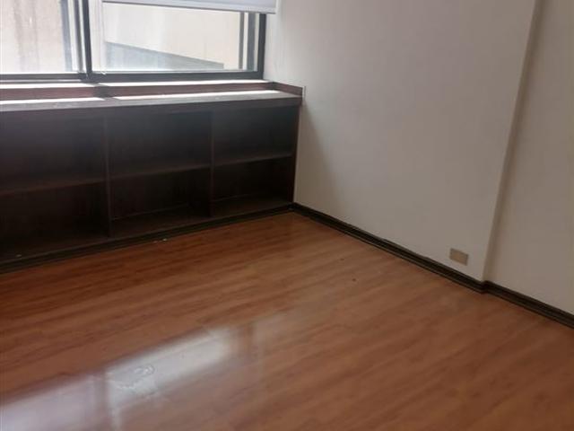 Oficina en Venta en Huérfanos con Amunategui