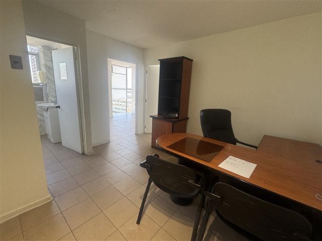 Oficina en Venta en Pueblo Ingles